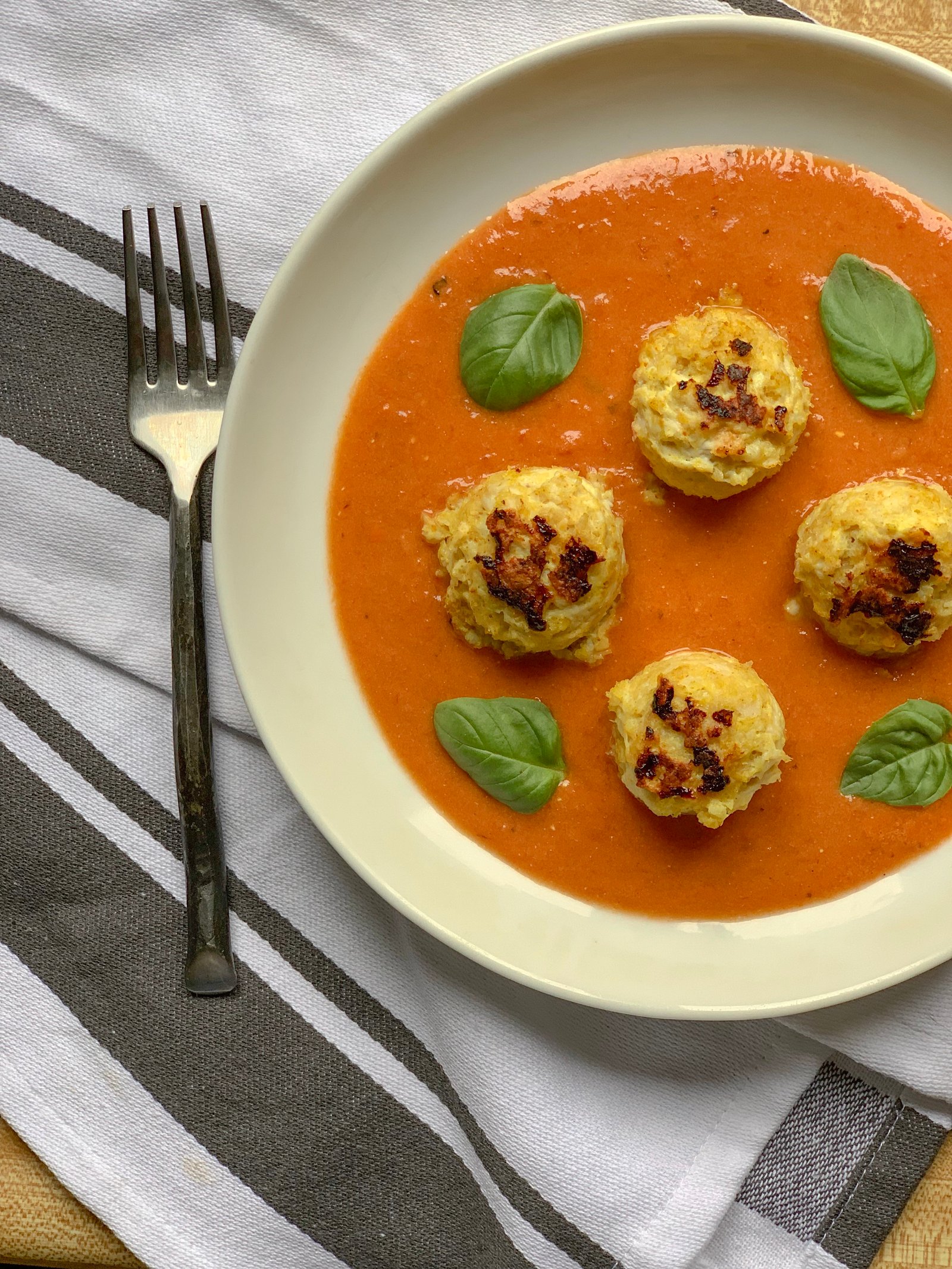 Chicken Meatballs in Spicy Curry Sauce