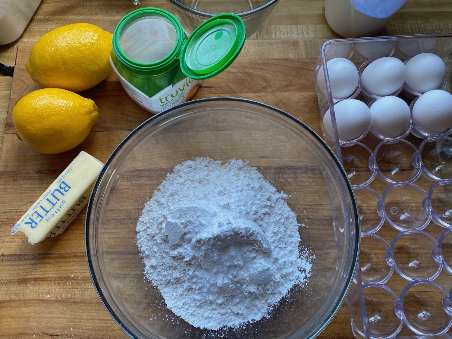 Mini Lemon Bundt Cakes | My Bizzy Kitchen