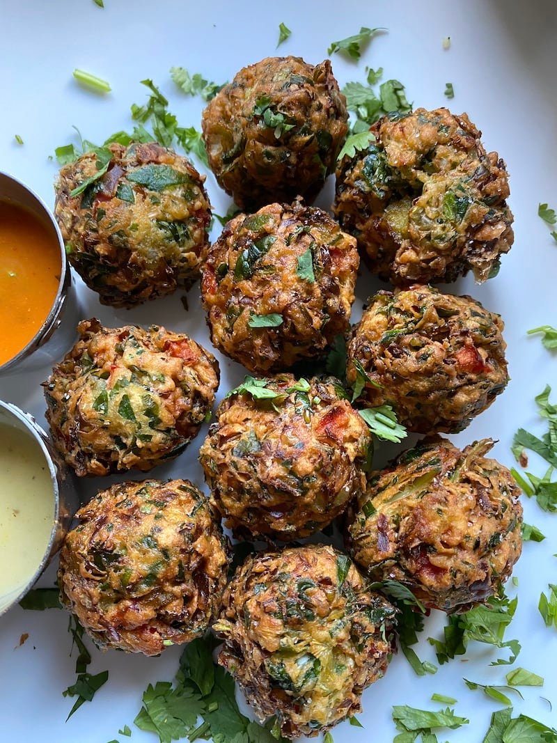 this is a picture of vegan pakora, a popular Indian side dish