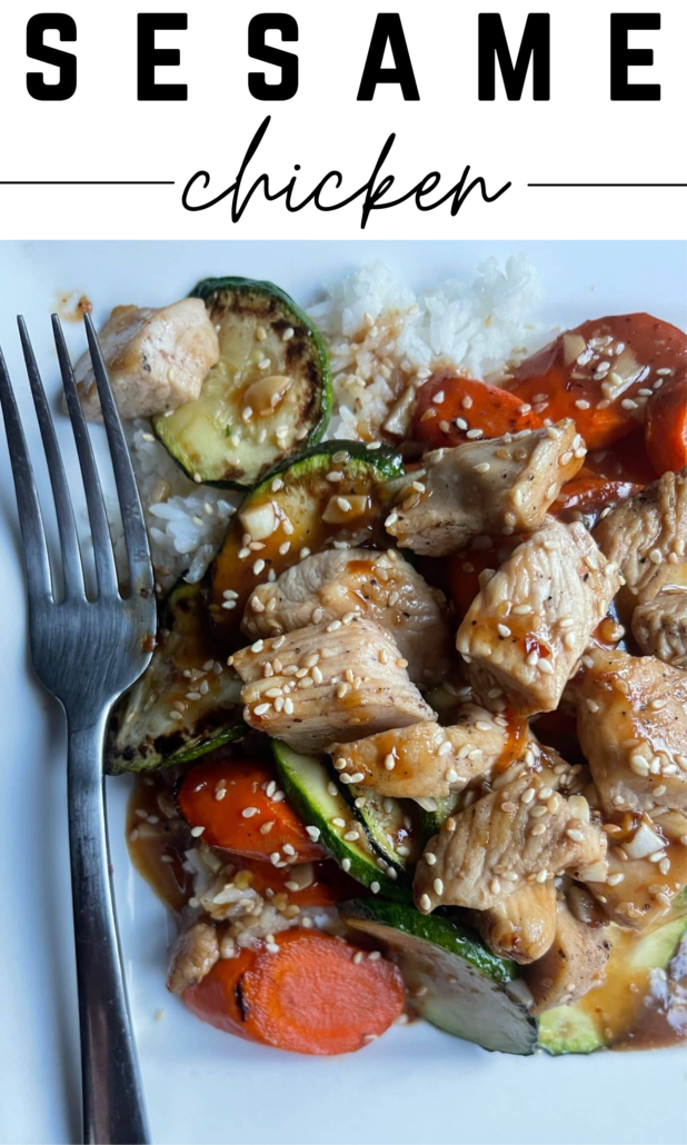 This delicious and quick sesame chicken recipe will be your go to take out meal at home. The sesame sauce really makes this meal and you can prepare it with whatever vegetables you have on hand. It's ready in a matter of minutes if you have previously meal prepped some rice. So tasty! Calculate your WW personal points in my blog post.