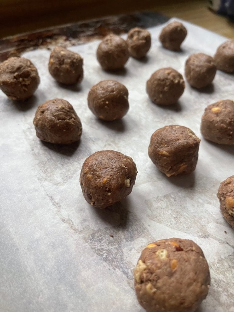 These are ferrero rocher ready to be dipped in chocolate