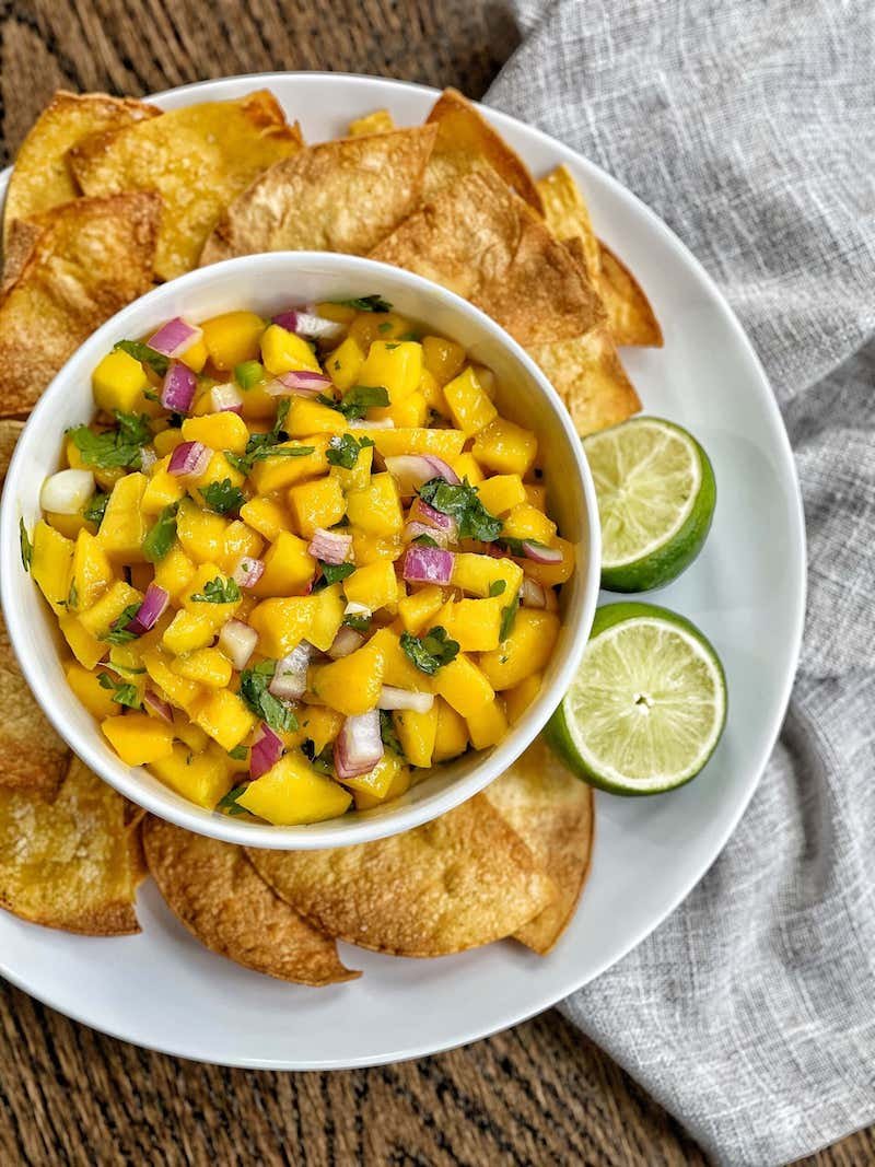 This is mango salsa with chips.