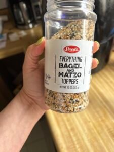 this is a bottle of everything but the bagel seasoning