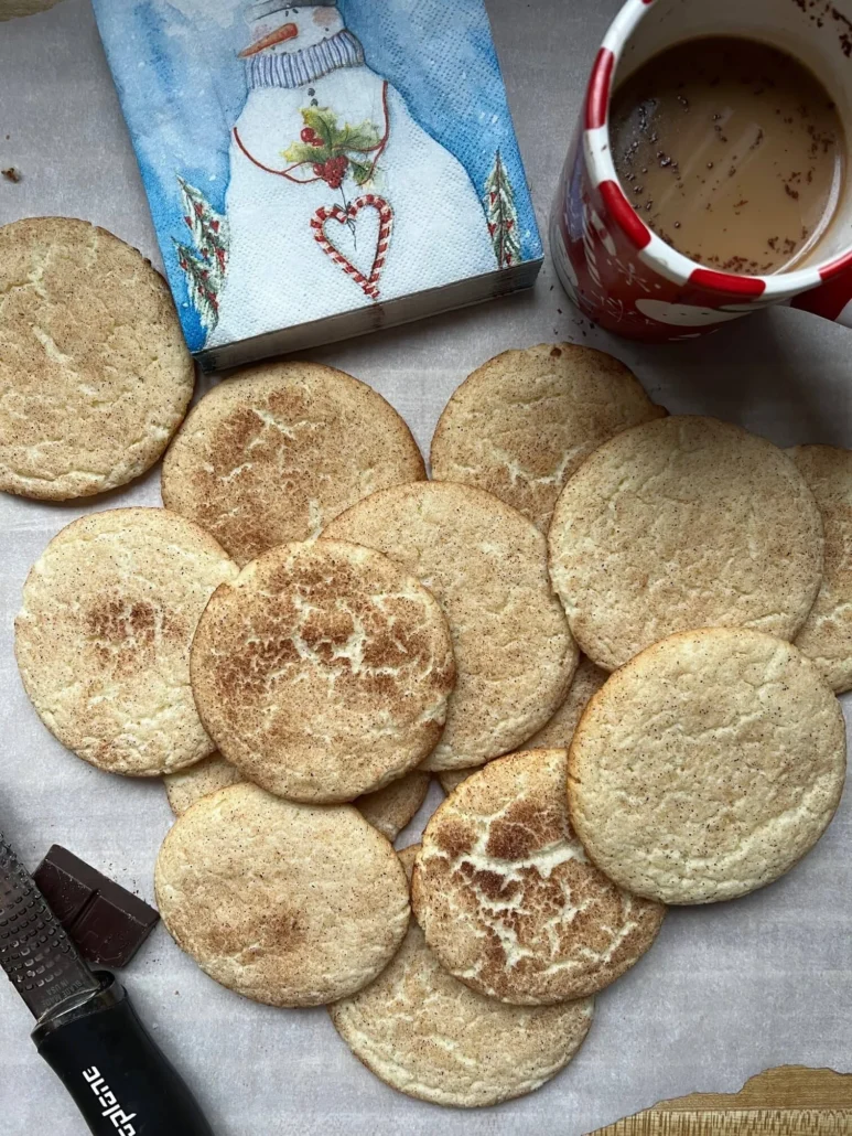 this is a plate of snickerdoodle cookies 