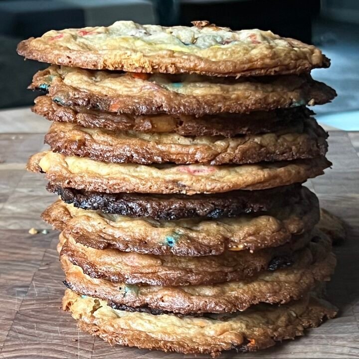 this is a stack of crispy cookies