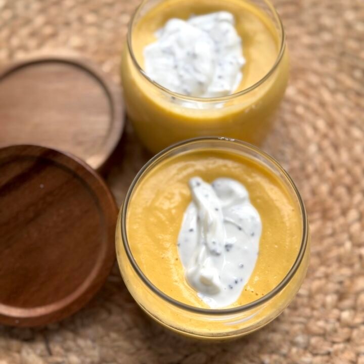 mango chia seed yogurt jars that are 11 weight watchers points