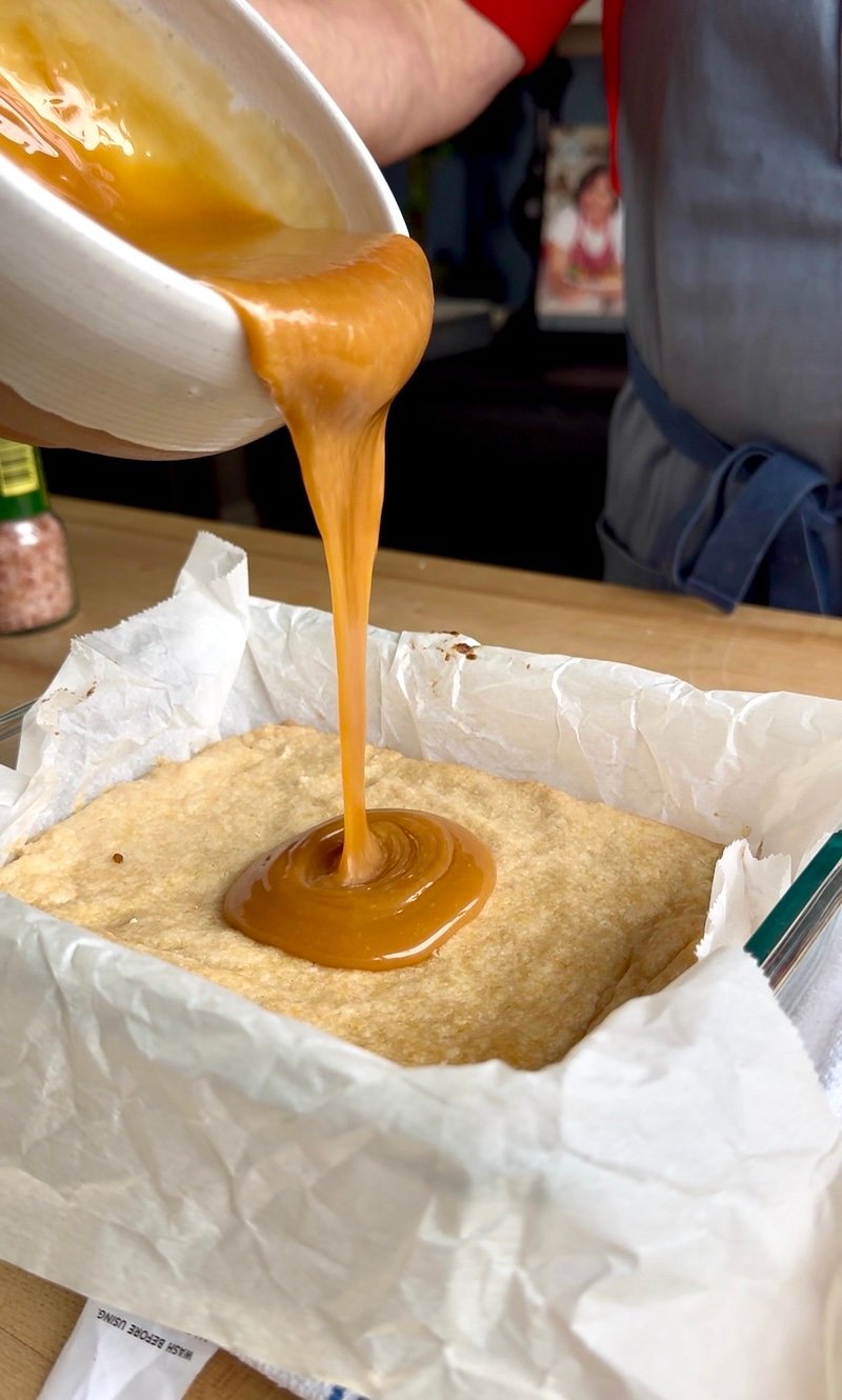 melted caramel for homemade snickers