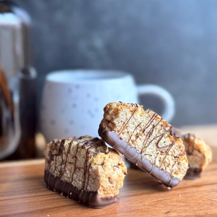 hoeny cinnamon hazelnut biscotti
