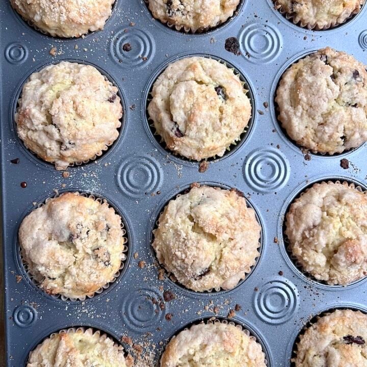 banana dark chocolate chip muffins