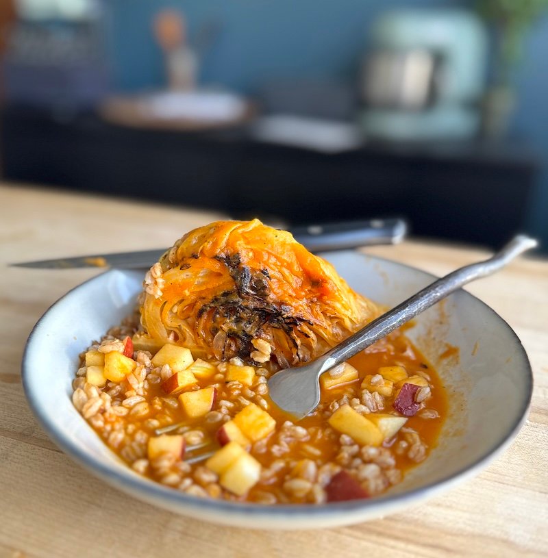 braised cabbage with farro and apple that's 2 Weight Watchers points