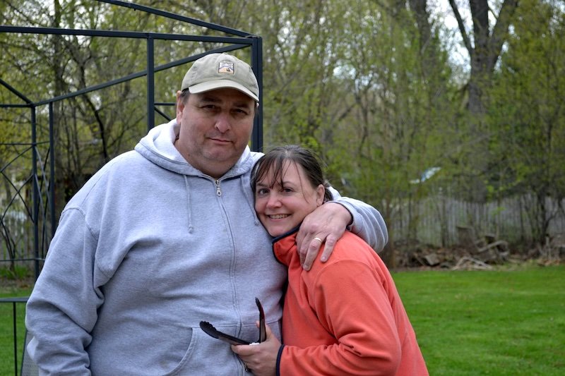 tony and biz grilling