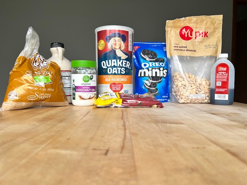 ingredients for oreo granola