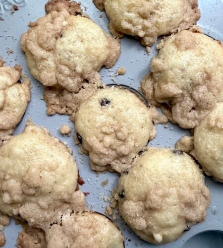 Mini Banana Chocolate Chip Muffins (Easy Recipe)