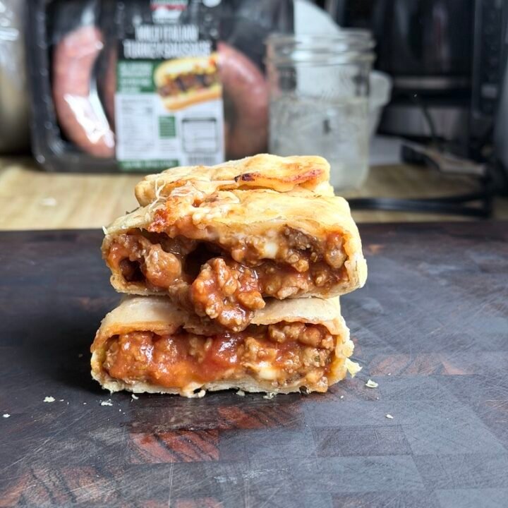 chicago style pizza puff
