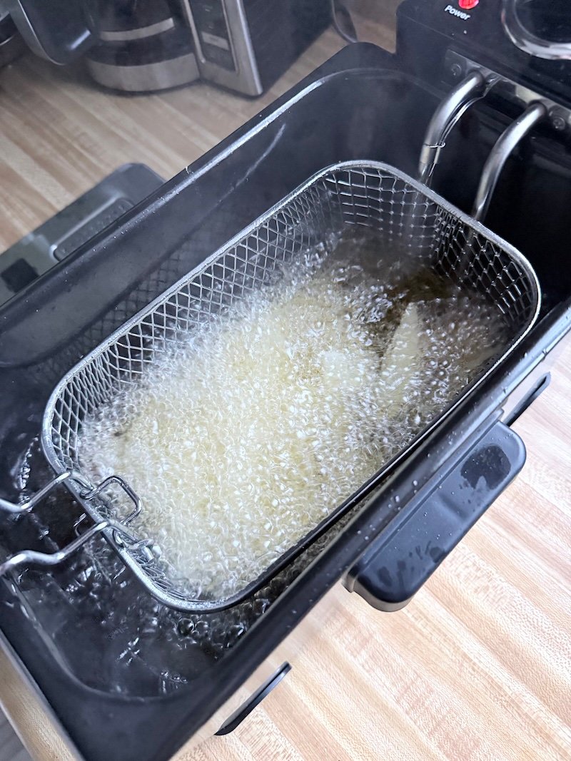 extra crispy fries in deep fryer 